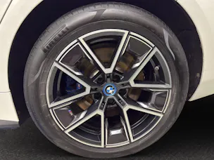 BMW i4 M50