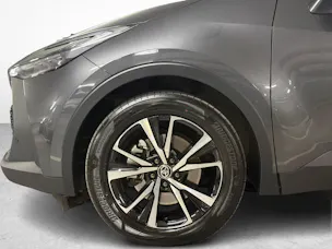Toyota C-HR 2.0 PHEV Swiss Edition