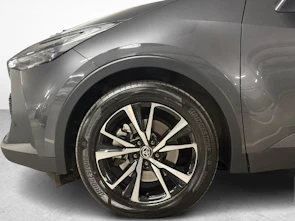 Fahrzeugbild TOYOTA C-HR 2.0 PHEV Swiss Edition