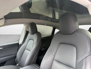 https://vehicle.imgix.net/4372520/03216442-73aa-4b87-aaea-8a1b110901fe.jpg