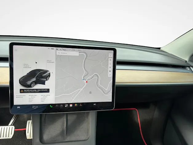 Tesla Model Y Long Range D