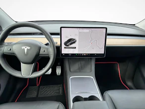 https://vehicle.imgix.net/4372520/256d1919-d8ea-4eb9-aec1-e2f93b1578bd.jpg