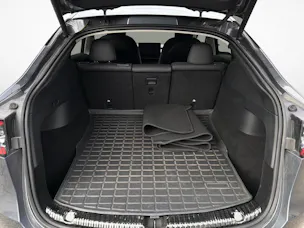 Tesla Model Y Long Range D