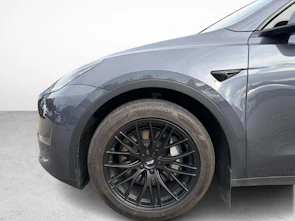 Fahrzeugbild TESLA Model Y Long Range D