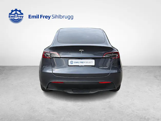 Tesla Model Y Long Range D