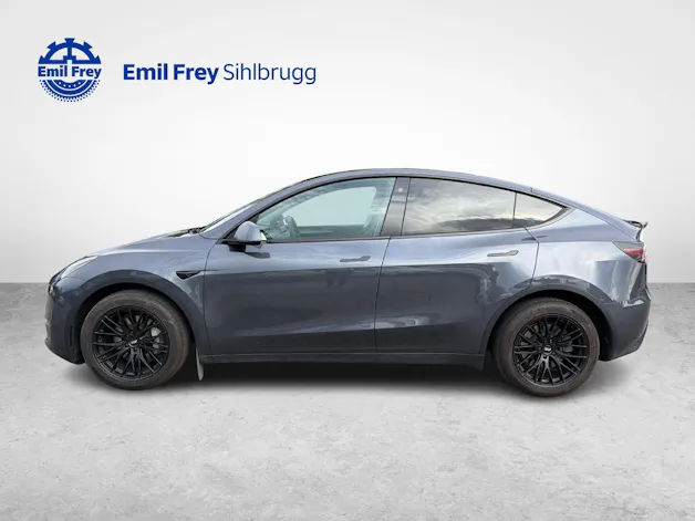 Tesla Model Y Long Range D