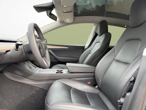 Fahrzeugbild TESLA Model Y Long Range D
