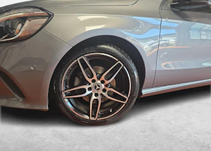 https://vehicle.imgix.net/4372521/31d7fee8-ca99-42fb-86e0-8c91452045d2.jpg