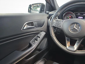 https://vehicle.imgix.net/4372521/f2e6c3c8-2227-4770-acd0-a01db1a21441.jpg