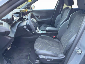 immagine del veicolo PEUGEOT 2008 1.2 Hybrid 145 GT Exclusive