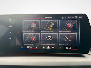https://vehicle.imgix.net/4372590/a61fad5b-094d-497b-a253-d0c62b38d33a.jpg