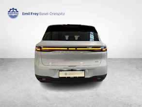https://vehicle.imgix.net/4372662/e24adf6f-5e94-4354-81b2-cfe9e062c94e.jpg