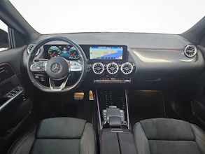 https://vehicle.imgix.net/4372667/22a6f5cc-a70f-4366-a176-cd0b74e12d61.jpg