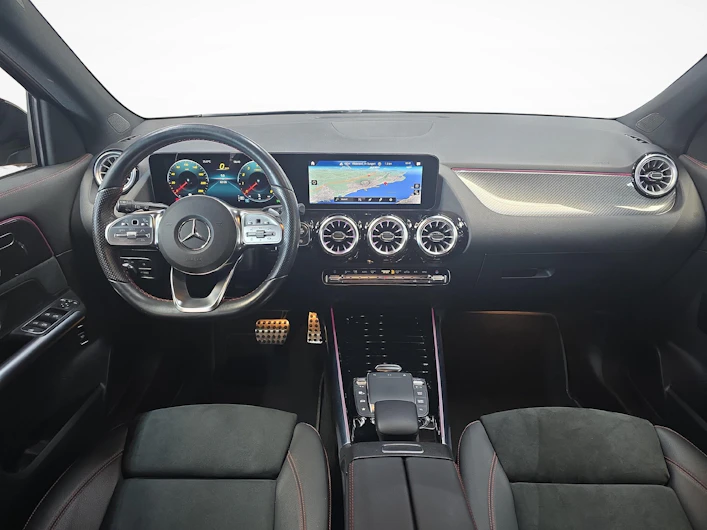 image du véhicule MERCEDES-BENZ GLA 250