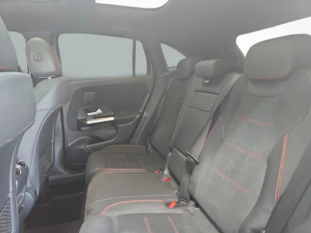 Mercedes-Benz GLA 250 4MATIC AMG Line