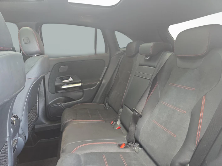 image du véhicule MERCEDES-BENZ GLA 250