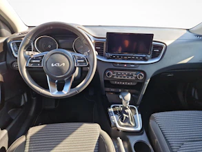 https://vehicle.imgix.net/4372680/121407be-26b8-413c-a2fa-2c578f21bff9.jpg