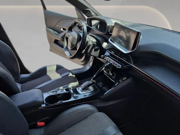 Peugeot 208 1.2 PureTech GT EAT8