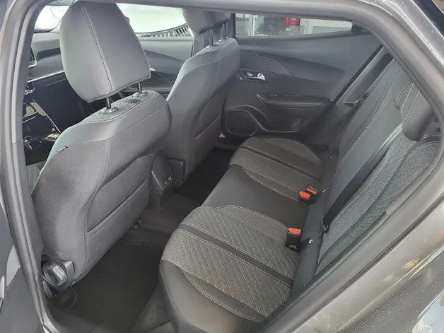 Peugeot 2008 1.2 Hybrid 145 Allure Premium