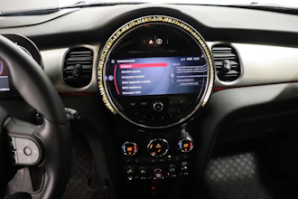 https://vehicle.imgix.net/4372736/774e5e1b-044d-494d-971a-6341a2e05d30.JPG