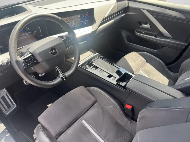 Opel Astra Sports Tourer 1.6 T PHEV 225 GSe