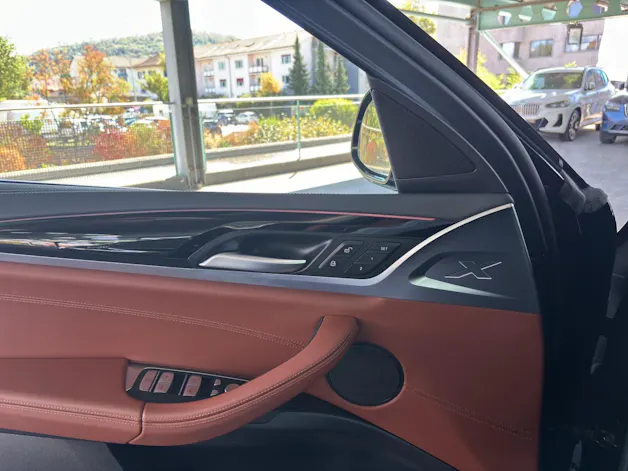 BMW X4 M40i