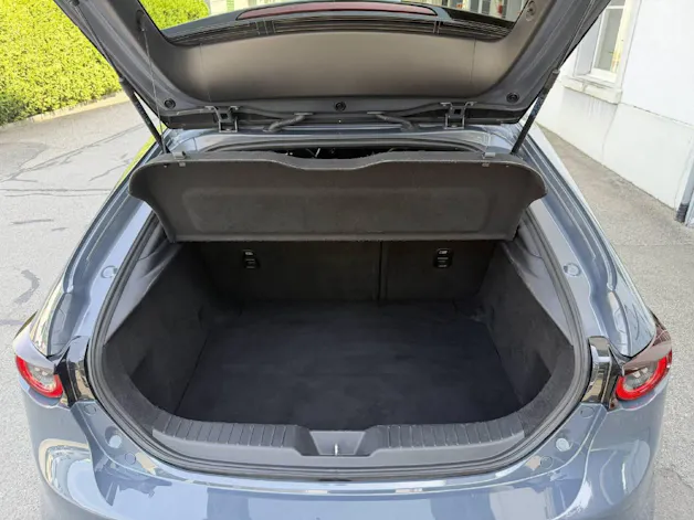 Mazda 3 Hatchback 2.0 180 Revolution