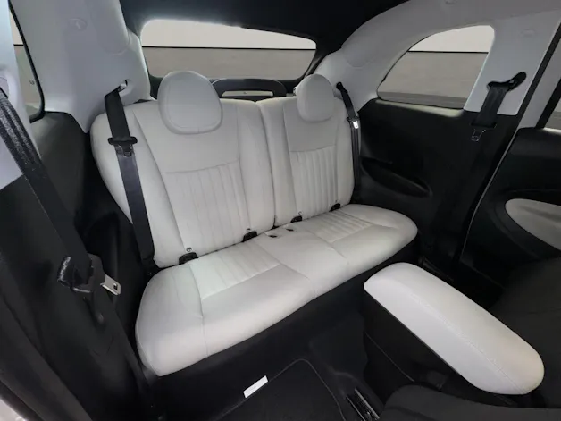 Fiat 500 Cabrio 1.0 Hybrid La Prima