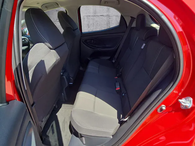 Toyota Yaris 1.5 VVT-i HSD Trend