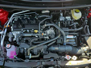 Toyota Yaris 1.5 VVT-i HSD Trend