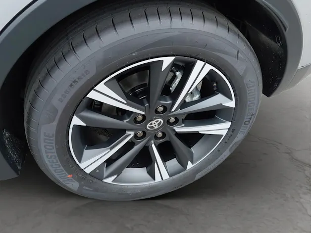 Toyota C-HR 2.0 HEV Swiss Edition 4x4