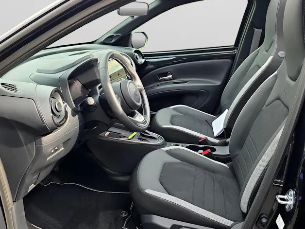 Toyota Aygo X 1.5 VVT-i HSD GR Sport