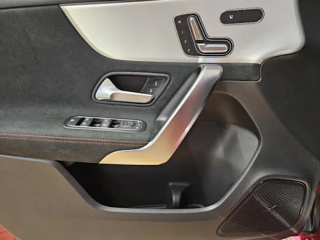 MERCEDES-BENZ A 250 4Matic AMG Line