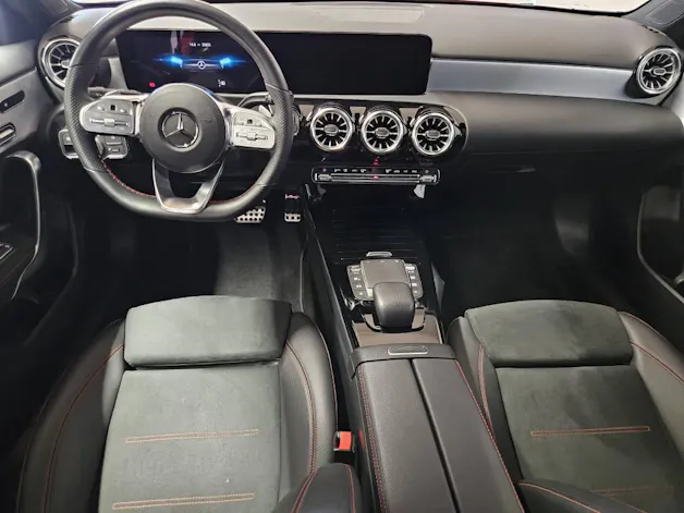 MERCEDES-BENZ A 250 4Matic AMG Line