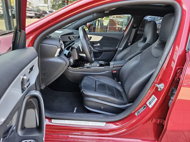 Mercedes-Benz A 250 4Matic AMG Line