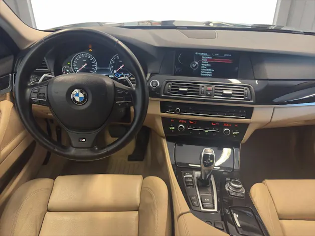 BMW 528i xDrive Touring