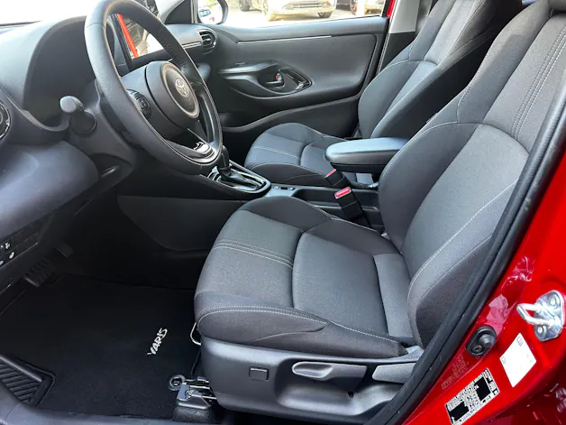 Toyota Yaris 1.5 VVT-i HSD Trend