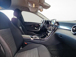https://vehicle.imgix.net/4372979/4f59100e-bb5d-445e-8f39-b5b5e41753c1.jpg