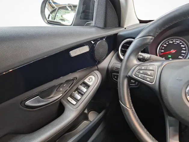 Mercedes-Benz C 200 Limousine