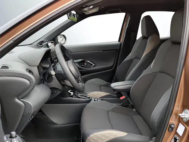 Toyota Yaris Cross 1.5 VVT-i HSD Premium AWD-i