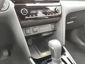 https://vehicle.imgix.net/4372988/c9e4f42b-a92a-4833-b61b-de0bfae3de0b.jpg