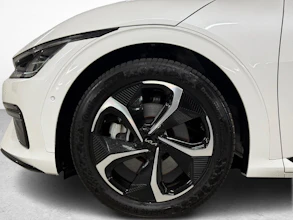 https://vehicle.imgix.net/4373009/0e3eab4c-e449-4a16-b3c2-5e81d9dc3729.jpg