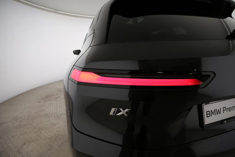 immagine del veicolo BMW iX