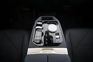 BMW iX xDrive50