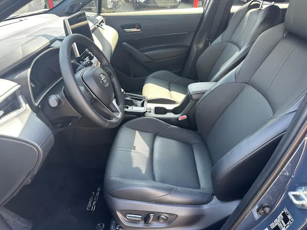 Toyota Corolla Cross 2.0 HSD Premium AWD-i