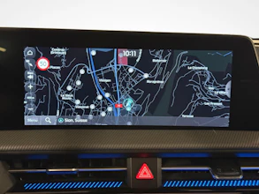 https://vehicle.imgix.net/4373015/1a9891f5-5bdb-4b96-8938-33c3d7679c70.jpg