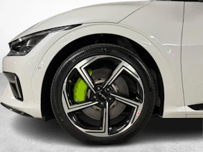 https://vehicle.imgix.net/4373015/a29706ee-6ce6-480a-948b-7f899ed2287f.jpg