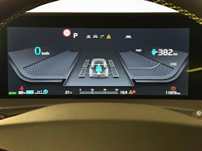 https://vehicle.imgix.net/4373015/e5031a34-436b-4725-aedf-b44e86a33119.jpg