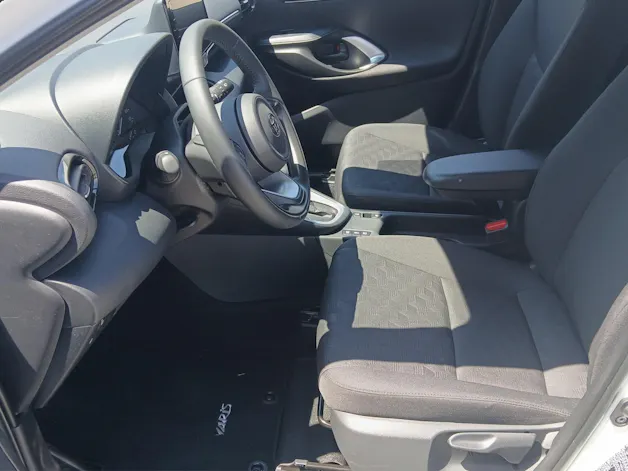 Toyota Yaris 1.5 VVT-i HSD Comfort