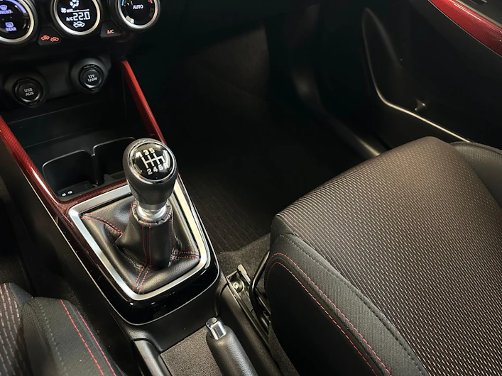 Fahrzeugbild SUZUKI SWIFT